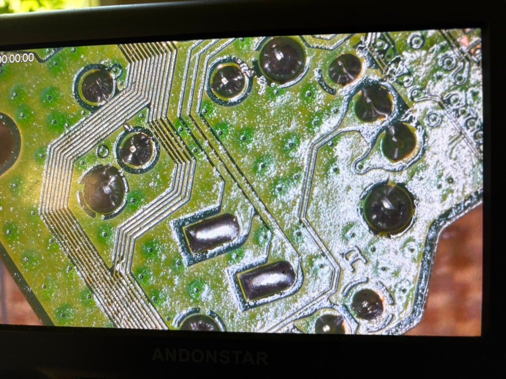 HDMI port repair under the microscope at Console Dr