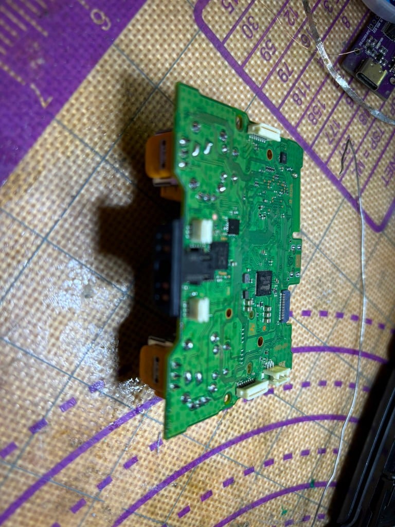 Controller mainboard with headphone jack and analog stick modules